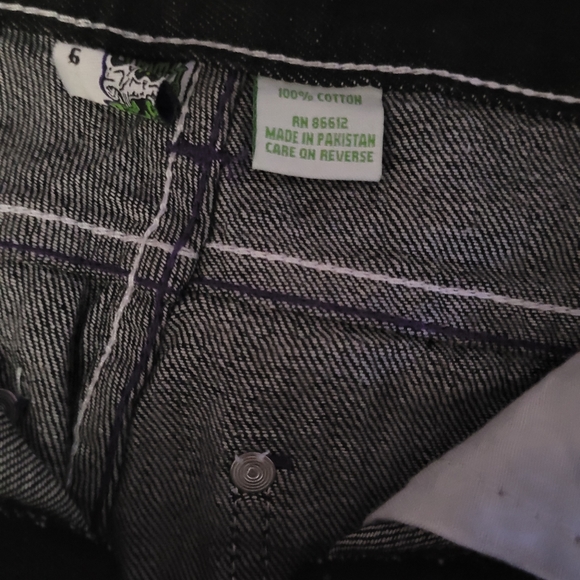 Boys Purple Graphic Design Large 6 Sweater, Shirt, Pants Set Large 6 (Like New) - Picture 15 of 16